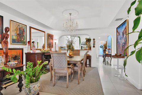 Condo in Doral, Florida, 3 bedrooms  № 1836065 - photo 5