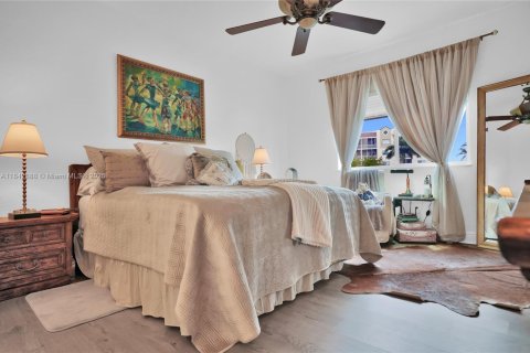 Condo in Doral, Florida, 3 bedrooms  № 1836065 - photo 13