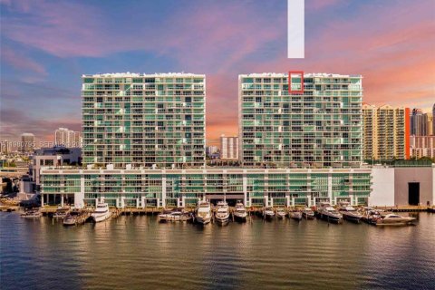 Кондоминиум с 4 спальнями в Санни-Айлс-Бич, Флорида № 2051006