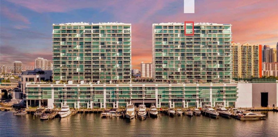 Кондоминиум с 4 спальнями в Санни-Айлс-Бич, Флорида № 2051006