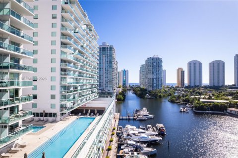 Купить кондоминиум в Санни-Айлс-Бич, Флорида 4 спальни, 286.88м2, № 2051006 - фото 4