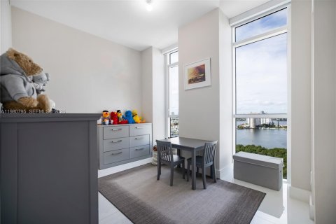 Купить кондоминиум в Санни-Айлс-Бич, Флорида 4 спальни, 286.88м2, № 2051006 - фото 21