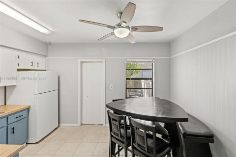 House in Dania Beach, Florida 2 bedrooms № 2001592 - photo 17