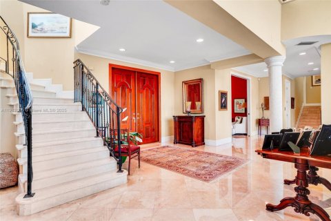House in Key Biscayne, Florida 7 bedrooms, 603.59 sq.m. № 2013676 - photo 27
