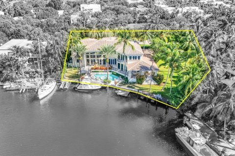 House in Key Biscayne, Florida 7 bedrooms, 603.59 sq.m. № 2013676 - photo 5