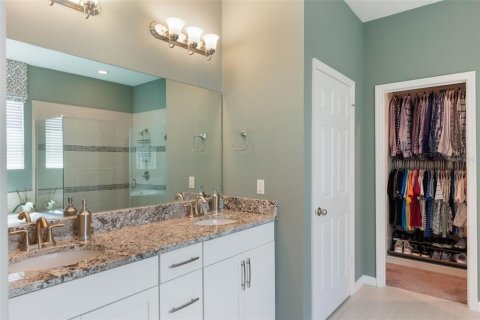 House in Orlando, Florida 5 bedrooms, 295.52 sq.m. № 1829159 - photo 16
