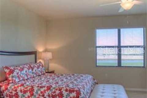 Condominio en alquiler en Bradenton, Florida, 3 dormitorios, 195.84 m2 № 230505 - foto 8