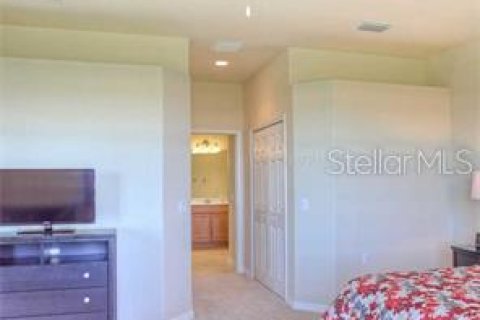 Condo in Bradenton, Florida, 3 bedrooms  № 230505 - photo 9