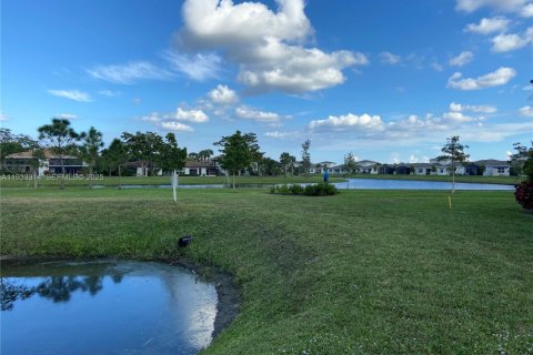 Снять в аренду квартиру в Делрей-Бич, Флорида 2 спальни, 111.3м2, № 1991196 - фото 4