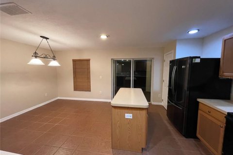 Casa en alquiler en Orlando, Florida, 3 dormitorios, 160.16 m2 № 1909979 - foto 2