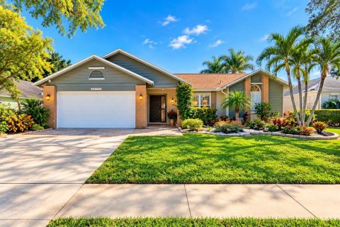 Villa ou maison à vendre à Largo, Floride: 3 chambres, 162.76 m2 № 2434882 - photo 2