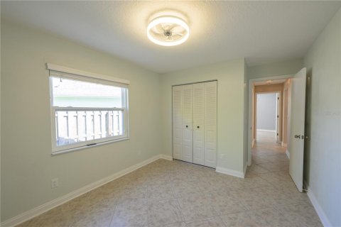 Villa ou maison à vendre à Largo, Floride: 3 chambres, 162.76 m2 № 2434882 - photo 22
