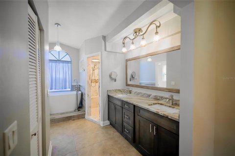 Villa ou maison à vendre à Largo, Floride: 3 chambres, 162.76 m2 № 2434882 - photo 17