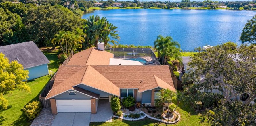 Villa ou maison à Largo, Floride 3 chambres, 162.76 m2 № 2434882