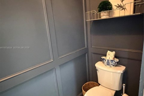 Villa ou maison à vendre à Miami, Floride: 3 chambres, 207.08 m2 № 2041309 - photo 9