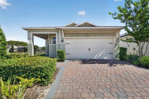 House in Clermont, Florida 3 bedrooms, 150.59 sq.m. № 2113160
