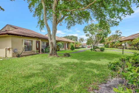House in Davie, Florida 3 bedrooms, 137.5 sq.m. № 1099137 - photo 1