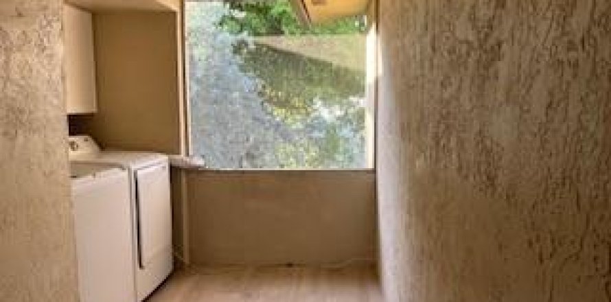 Condominio en Coral Springs, Florida, 2 dormitorios № 1186568