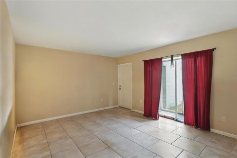 Condo in Sarasota, Florida, 1 bedroom  № 1886800 - photo 3
