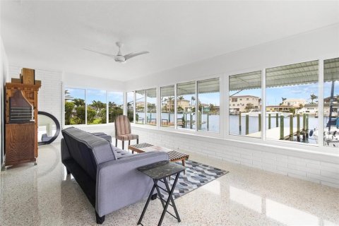 Casa en venta en Madeira Beach, Florida, 2 dormitorios, 133.87 m2 № 1642300 - foto 8