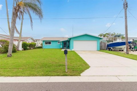 Casa en venta en Madeira Beach, Florida, 2 dormitorios, 133.87 m2 № 1642300 - foto 27
