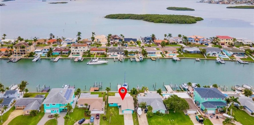 Casa en Madeira Beach, Florida 2 dormitorios, 133.87 m2 № 1642300