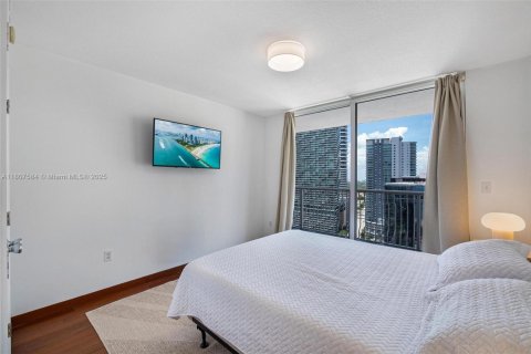 Condo in Miami, Florida, 3 bedrooms № 1749095 - photo 22