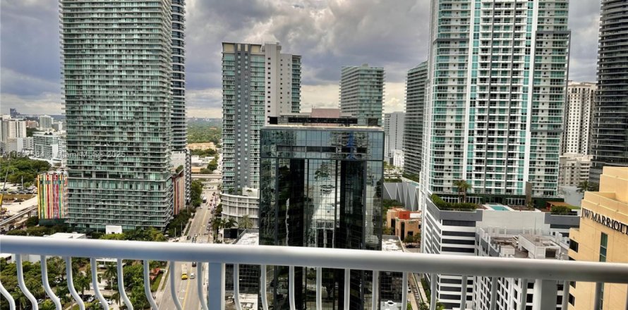 Condo à Miami, Floride, 3 chambres № 1749095