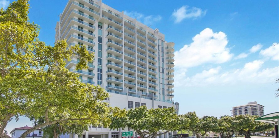 Condominio en Miami, Florida, 1 dormitorio № 1856951