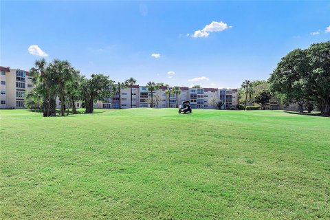 Купить кондоминиум в Маргит, Флорида 3 комнаты, 85.47м2, № 2083758 - фото 15