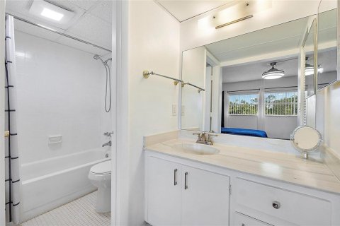 Купить кондоминиум в Маргит, Флорида 3 комнаты, 85.47м2, № 2083758 - фото 12