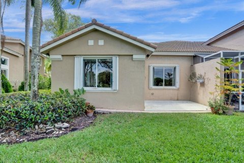 House in Pembroke Pines, Florida 3 bedrooms, 120.03 sq.m. № 1950080 - photo 21