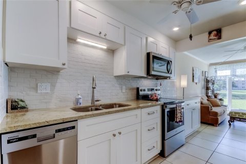Condominio en venta en Saint Petersburg, Florida, 1 dormitorio, 86.4 m2 № 2142123 - foto 3