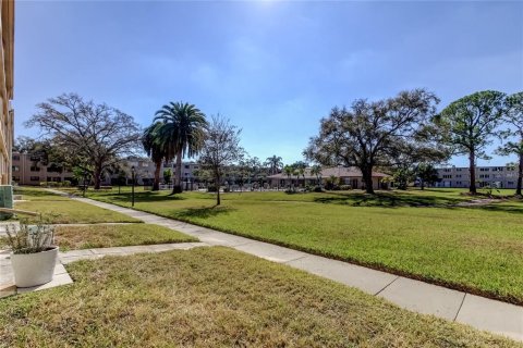 Condominio en venta en Saint Petersburg, Florida, 1 dormitorio, 86.4 m2 № 2142123 - foto 24