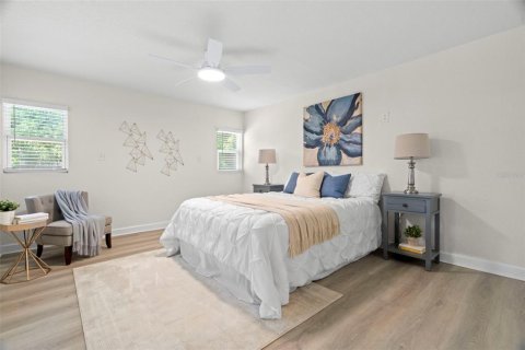 House in Gulfport, Florida 3 bedrooms, 148.27 sq.m. № 1866717 - photo 19