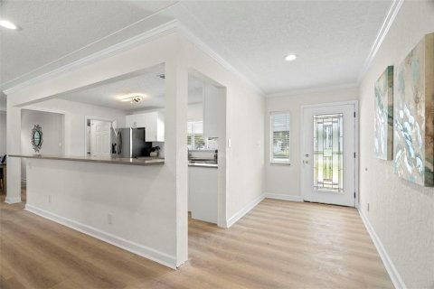 House in Gulfport, Florida 3 bedrooms, 148.27 sq.m. № 1866717 - photo 10