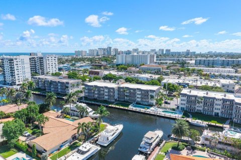 Condo in Fort Lauderdale, Florida, 2 bedrooms  № 1963212 - photo 12