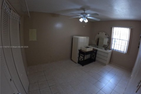 Condo in Miami, Florida, 2 bedrooms  № 1940599 - photo 6