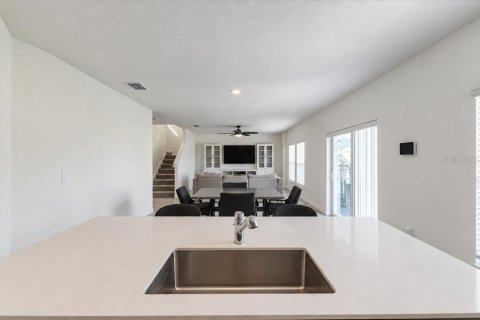 Villa ou maison à vendre à Eagle Lake, Floride: 4 chambres, 187.2 m2 № 2389291 - photo 7