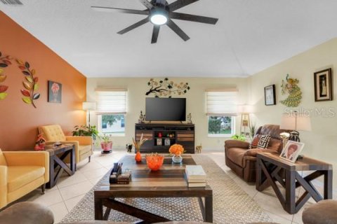 House in Leesburg, Florida 3 bedrooms, 191.84 sq.m. № 1915418 - photo 30