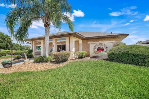House in Leesburg, Florida 3 bedrooms, 191.84 sq.m. № 1915418 - photo 5