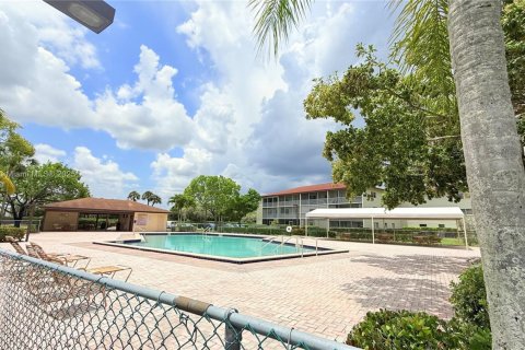 Condominio en venta en Pembroke Pines, Florida, 2 dormitorios, 88.54 m2 № 1861189 - foto 28