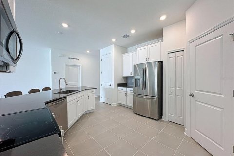 Casa en alquiler en Kissimmee, Florida, 3 dormitorios, 157.93 m2 № 1857904 - foto 2