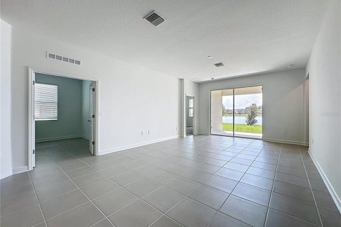 Casa en alquiler en Kissimmee, Florida, 3 dormitorios, 157.93 m2 № 1857904 - foto 12