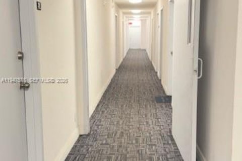 Condominio en venta en North Miami Beach, Florida, 2 dormitorios, 100.8 m2 № 2003640 - foto 7