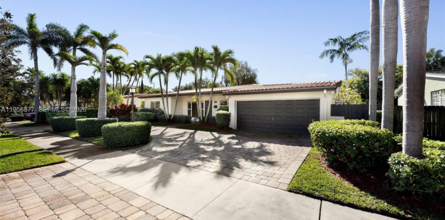 Casa en Miami, Florida 3 dormitorios, 169.64 m2 № 2010812