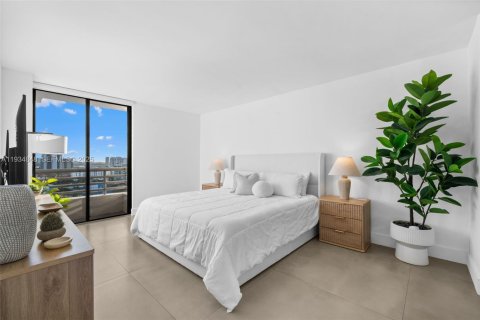 Condominio en venta en Aventura, Florida, 2 dormitorios, 118.08 m2 № 1993521 - foto 17