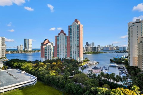 Condominio en venta en Aventura, Florida, 2 dormitorios, 118.08 m2 № 1993521 - foto 27
