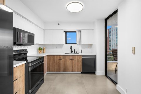 Condominio en venta en Aventura, Florida, 2 dormitorios, 118.08 m2 № 1993521 - foto 13