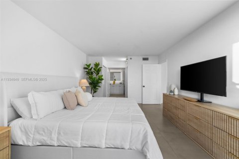 Condominio en venta en Aventura, Florida, 2 dormitorios, 118.08 m2 № 1993521 - foto 18